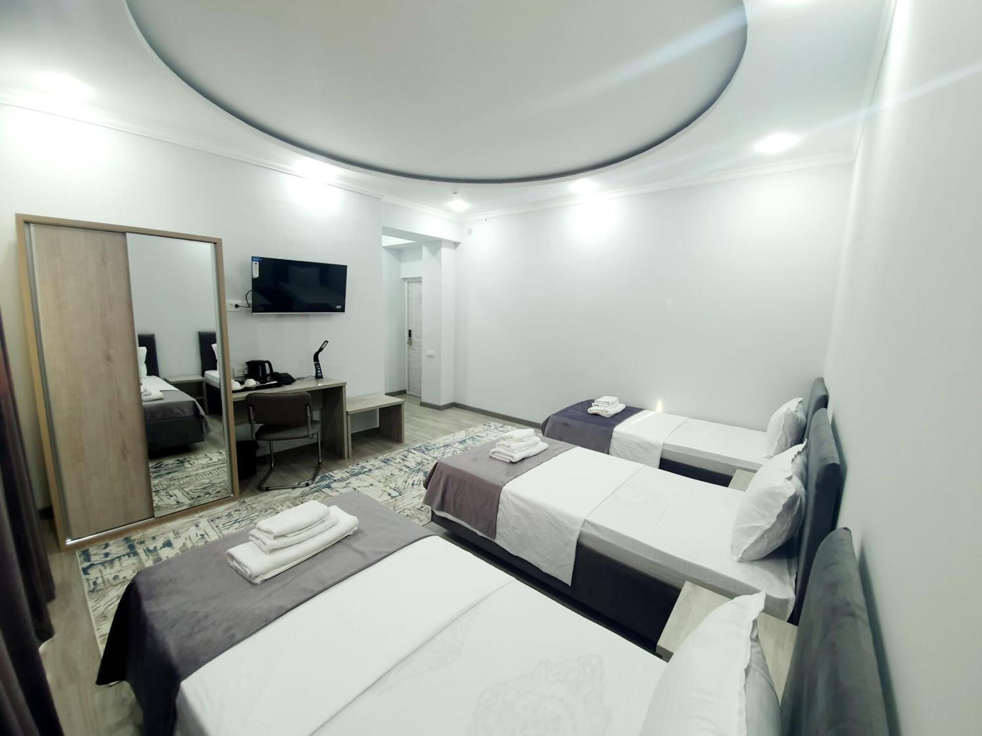 Hotel Shosh Boutique Ташкент Екстериор снимка